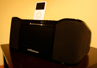 Illustration for article titled iPod Dock Bracket FINALE, Altec Lansing IMV712 vs. Griffin Amplifi